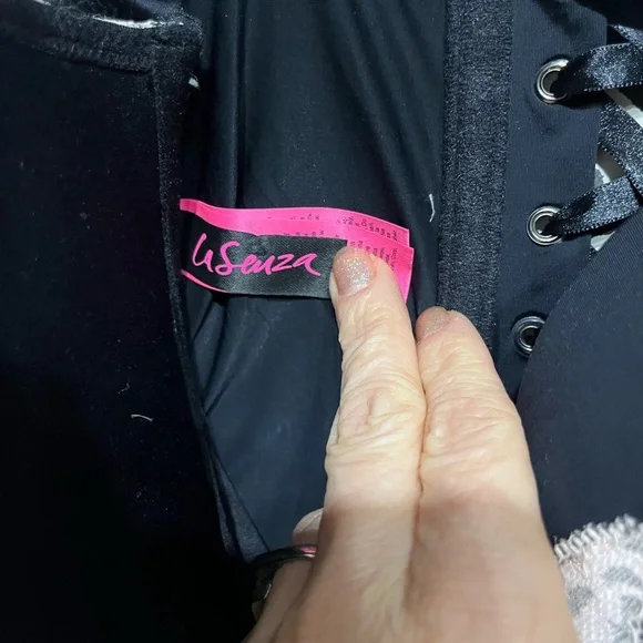 La SENZA Black and Cream Lace Bustier - Picture 3 of 4